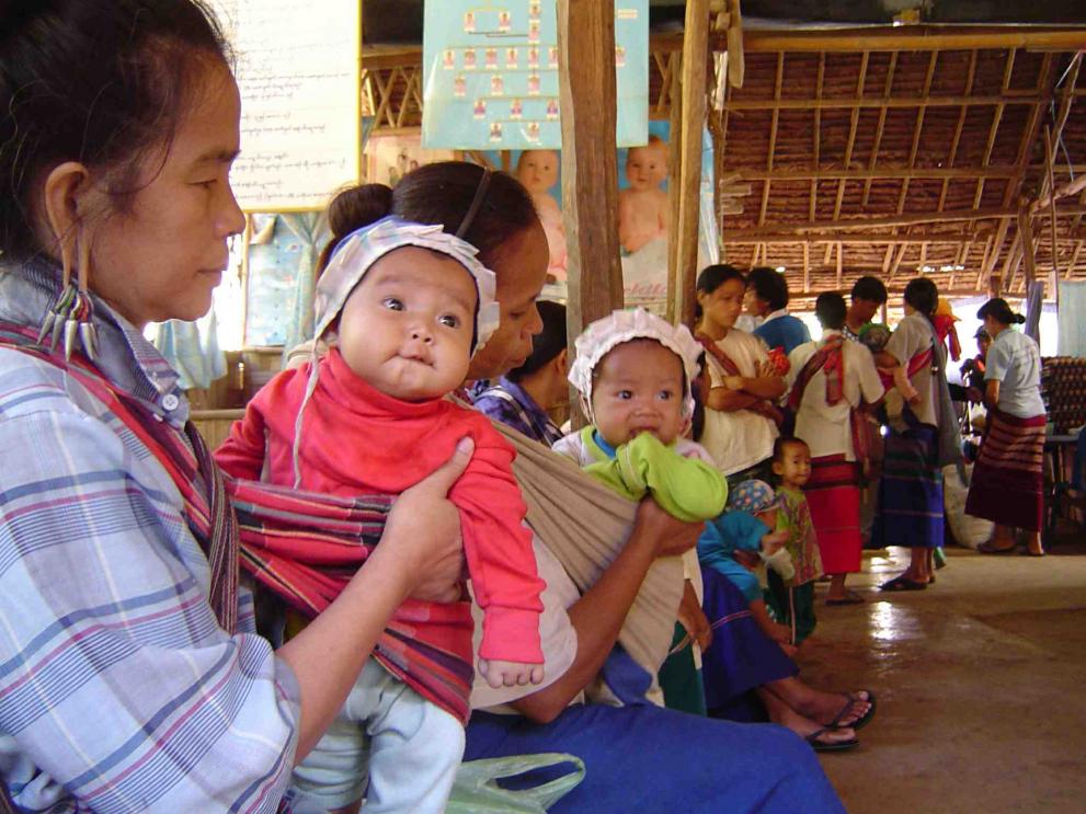thailand-refugee-camp-child-health-care.jpg