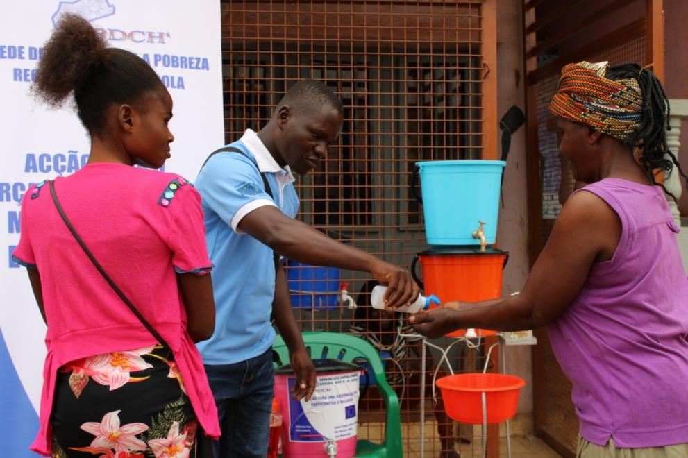 Hand-washing campaign Angola